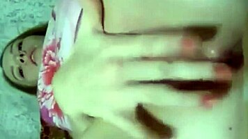 Young girl masturbates on webcam while fingering for phone sex.