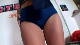 Teen 18+ cheerleader anna morna performs blowjob