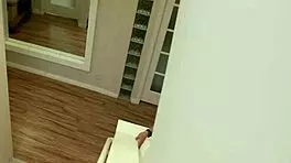 Tiny Insecure Stepsis Craving Hard Fucking - Andreina Deluxe