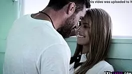 हॉर्नी प्रोफेसर बाथरूम में टीन स्टूडेंट को फक करता!