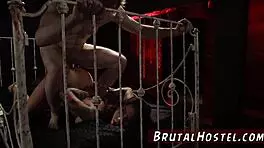 Worship my feet, young sex slave felicity feline!