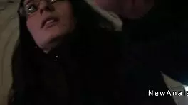 Small-titted girlfriend surprises with anal