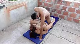 La Perra Cachonda De Mi Esposa Me Provoca En La Terraza Y Me Corro En Sus Tetas - 1 Parte