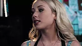 Naive virgin teen blonde Dixie Lynn gets fucked by the solo artist in cowgirl riding.