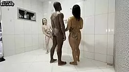 o padrasto negro entra no banho e come sua enteada e sua namorada sem camisinha