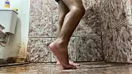 Sexy teen ebony pornstar gets hardcore cumshot from black guy.