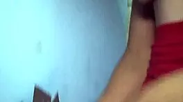 Nevaeh Keyz tries a huge white dick at the gloryhole