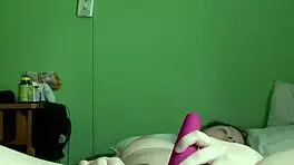 Horny MILF plays with her pussy teasingly