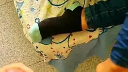 I fuck a beautiful latina girl's feet and cum in her socks