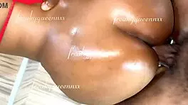 i saw this perfec round ass ebony gettin pounded on the staircas by my neighbr, so hot