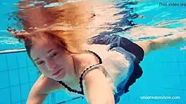 avenna naked underwater with tight pussy 😍