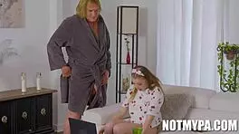 Kinky Mazy Myers sucks Evan Stone's cock!