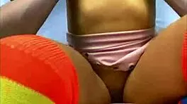 La hijastrastra era tan estrecha que él tuvo que ser muy paciente para no lastimarla disfrutando de cada centímetro que lograba entrar en ella