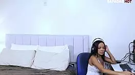 Fodendo A Gostosa Gamer With Big Black Cock Doggy