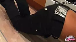 My tight petite 18+ body looks so amazing in these skinny jeans, babe 😘