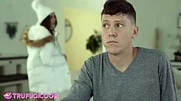 Stepsis Leaving No Stone Unturned To Seduce Her Stepbro Rion King Rissa May