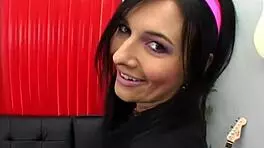 Rocker Ashli with natural tits sucks dick and balls