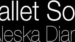 teen beauty uses dildo on her pussy suggestively