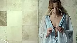 Hot sexy woman rubs herself against wall in wild frenzy!