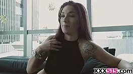 He Can't Resist Stepmom Naiomi Mae's Homemade Blowjob