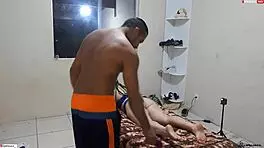 minha mae saiu e meti na minha irma