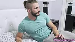 Big booty teen: lick my pussy now!