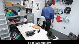 Teen shoplifter caught by officer