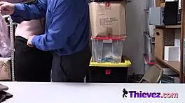 Thick White Chick Feels Intense Pleasure On Huge Cock