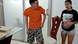 Que gran polla tienes hermanastro - correte en mi boca prometo tragarme hasta la ultima gota de tu leche 😏🍆