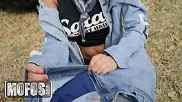 वाह! बाहर पीओवी हार्डकोर में पतली जवां केन्ज़ी रीव्स और टोनी रुबिनो की चुदाई