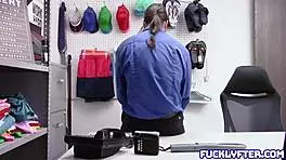 Nikole Nash offers big tits and ass for cumshot freedom!