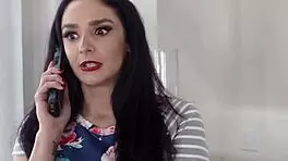 स्टेपमॉम टीन 18+ को बेंग्ड होते हुए देखती है