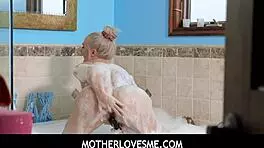 want to join brook page in the bath for deepthroat fun?