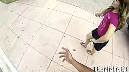 क्या बेब कोर्टनी लॉक्स पैसे के लिए वो लंड चूस रही है? उसे झुका हुआ देखो!