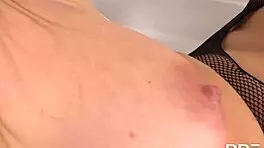 kiki cyrus and haley hill finger each other in lesbian foot fetish 😍