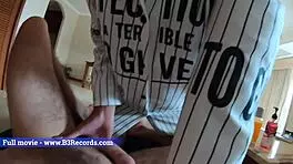 hot girlfriend enjoys homemade college fun