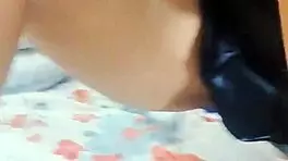 cai na net, estudante asiática mostra buceta pro tarado