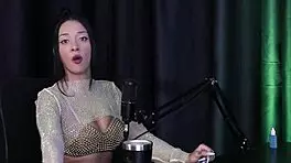 o homem comeu a buceta da debora andrade por duas horas e gozou tres vezes