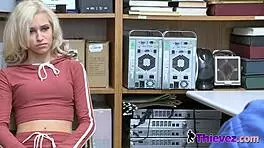 Kiara gets her pink cunt defenestrated by horny officer at work 😏