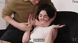 ओएमजी, मेरे स्टेप पैरेंट्स ने मुझे गलत काम करते हुए पकड़ा 😱! वे इतने शॉक हैं कि अब मुझे पनिश कर रहे हैं!