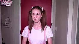 वाह! रेडहेड एली मर्फी सेथ से वाइल्ड सेक्स टिप्स के लिए भीख मांगती है