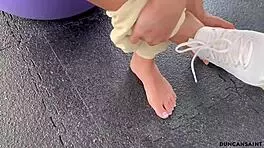 insane bubble butt babe spreads at the gym with huge fake tits