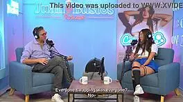 Gemma Leone hits 5 orgasms back-to-back until her legs shake!