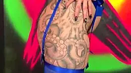 This curvy punk teen casually flaunts her big tits and sexy body