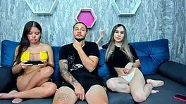 teen 18+ showin’ her naked body, oops, so hot!