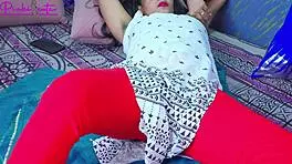 Naked Ravinadesi stepsister shaves hairy pussy close-up in front of saloon man