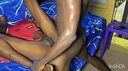 मेरी पेटाइट 18+ टीने बेब के लिए बिग कॉक से हार्डकोर बैंगिंग सेशन