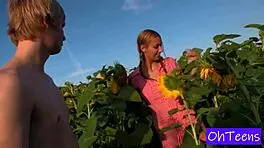 hey, u ever seen Kitty and Mark bang outdoors?