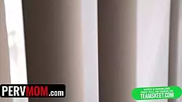 Hot stepmom Sovereign Syre n’ stepsis Kennedy Kressler bangin’ young stud, oh man!