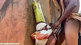 गांव का योद्धा कुछ बड़े से पागल हो रहा है! 😜